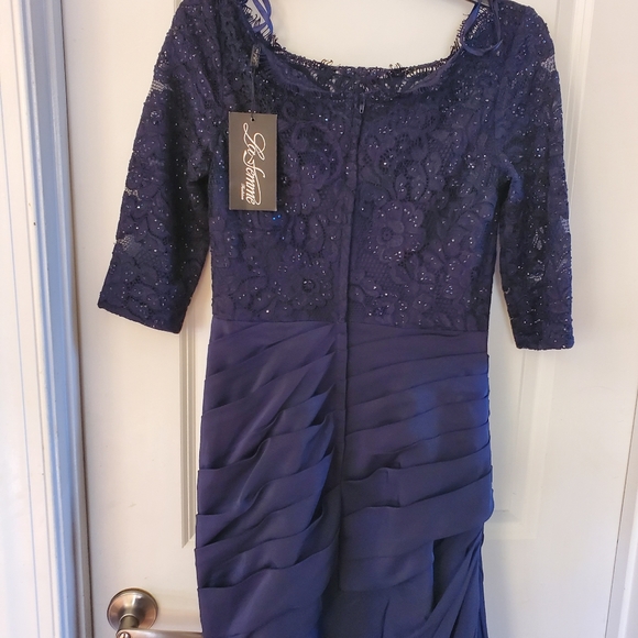 La femme NWT Gathered Mermaid Satin Gown size 6 - Picture 5 of 8